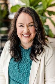 Misti Harper's Instagram, Twitter & Facebook