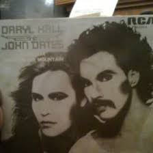 daryll hall & john oates: kiss