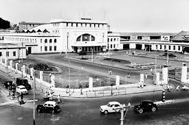 Ajay Goyal - 1900's Bombay - Dinodia ...