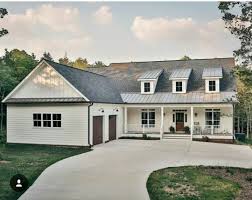 Make The Porch A Wrap Around Modern Farmhouse Exterior Craftsman Style House Plans House Exterior