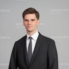 Nachdem er seine matura im jahr 2009 am bundesrealgymnasium in horn ablegte, absolvierte er seinen präsenzdienst bei der. Douglas Hoyos Trauttmansdorff Abgeordneter Zum Nationalrat Meine Abgeordneten