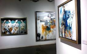 Dora Luz Sarmiento: “Ni con el Pétalo de una Rosa”, Exposición de Pintura. 