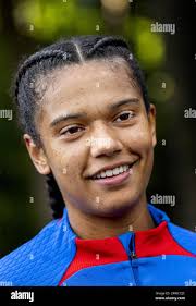 Esmee brugts hi-res stock photography and images