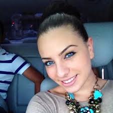 stephanie ibrahim (@steph_ib)