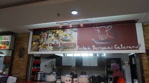 Located at the heart of shah alam and surrounded by high rise buil.dings and popular sites, it could capture everyone's eyes if a little. Menu Lazat Di Cafe Cerita Kambing Anggerik Mall Shah Alam Catatan Sue Izza