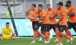 Поєдинок у києві закінчився мінімальною. Genk Shahter Nakanune Football Ua