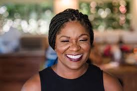 Carmen Winter's Instagram, Twitter & Facebook