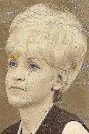 Estelle Stella's Instagram, Twitter & Facebook