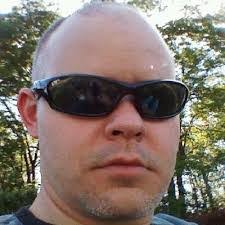 Courtney Beecher's Instagram, Twitter & Facebook