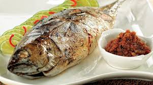 Cara membuat lodeh ikan tongkol bakar. Resep Ikan Tongkol Bakar Sambal Kenari