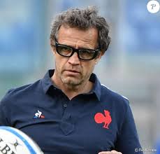 Retrouvez l'ensemble des diplômes d'entraineur de foot produit par la fff et les formations à suivre. Fabien Galthie Positif A La Covid 19 L Entraineur De L Equipe De France Aurait Rompu Le Protocole Sanitaire Purepeople