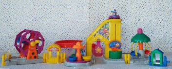 Fisher Price Little People Surprise Sounds Fun Park And Musical Ferris Wheel Play Set These Are Now Retired Little Peop Little People Fisher Price Playset