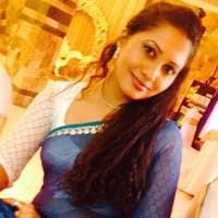 Jessica Perera's Instagram, Twitter & Facebook