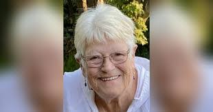 Jeanne Dejong's Instagram, Twitter & Facebook