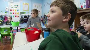 Hybrid schools offer home-school, in-classroom options