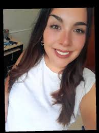 Una talentosa artista de hip-hop deja atrás la vida de glamour para  comenzar desde cero en una zona rural, donde encuentra al hombre de sus  sueños. 🫶 La película 'Rut y Booz'