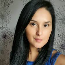 Karla Araya (@karlitaarayaofi)