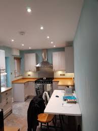 An enduringly popular surface with plenty of classic charm, oak worktops will mature and darken gradually, deepening to perfection over time. What Colour Kitchen Walls Grey Units Oak Worktops Houzz Uk