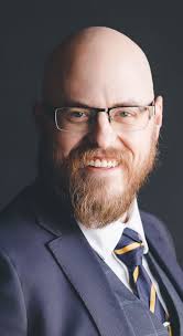 Timothy Saunders's Instagram, Twitter & Facebook