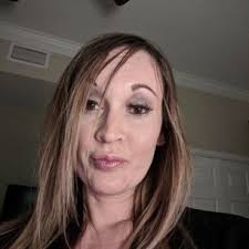 Michelle Durfee's Instagram, Twitter & Facebook