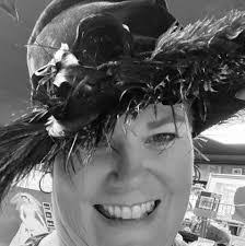 Cheryl Searle's Instagram, Twitter & Facebook