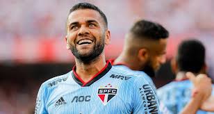 Daniel alves is a portuguese rower. Bresil Dani Alves Reagit A La Perte De La Liga Du Barca