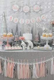 From tabletop decor options to towering backdrops, the possibilities are endless. Easy Ideas For An Amazing Winter Wonderland Baby Shower Tulamama