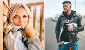 A first procedure has already been carried out and. Wirtschaftsfaktor Instagram Fur Julia Holz Und Alexander Heinen Ist Social Media Presseportal
