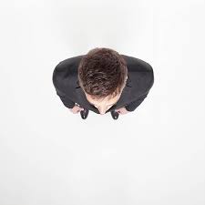 Góc Nhìn Từ Trên Cao Của Một Doanh Nhân Đang Đứng Hình ảnh Sẵn có - Tải  xuống Hình ảnh Ngay bây giờ - Góc nhìn cao, Một người, Người - iStock
