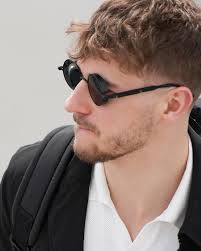 Headed to face the Habs ✈️