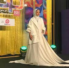 full anugerah bintang popular bh 32 | #abpbh32. 10 Fesyen Selebriti Yang Wow Di Abpbh 32 Gaya Mana Paling Fans Suka Media Hiburan