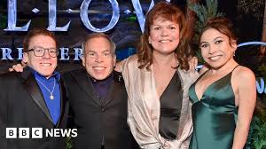 Harry Potter actor Warwick Davis pays tribute to wife ...