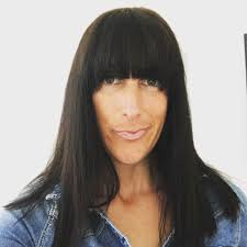 Lisa Ballantine's Instagram, Twitter & Facebook