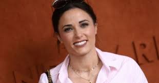 Ils officialisent enfin leur relation ! Capucine Anav Victor