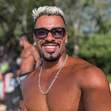 Allan Costa (@allancosta71)