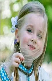 Nasimi' is one of the compositions closest to my heart. The ecstatic poetry  of the 14th-century Sufi master Nasimi is celebrated here through the  vibrant sound of Shur mugham, the beautiful and