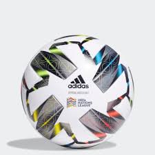 Our top futsal balls reviewed futsal jinga ball adidas fifa world cup knock out society futsal ball the mitre pro futsal soccer ball has 200 years of innovation behind its design, so you most. Adidas Fussballe Hallenfussballe Adidas De