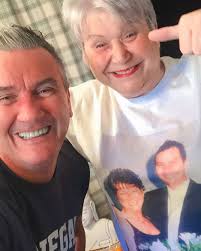 Jenny ❤️ and Lee make every episode better!"