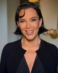 Kris Jenner turned 70 and might've just revealed her beauty secret, her  surgeon. Watch to know MO. #KrisJenner #Kardashian #Jenner #Facelift  #PlasticSurgery #ViralVideo #Viral #MO