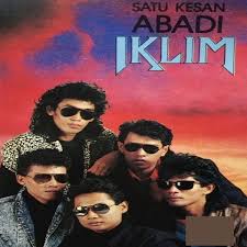 Insan yang tak punya cuma rasa cinta membara lalu tercipta rinduku padanya kerana cinta bahagia. Iklim Hakikat Sebuah Cinta Lyrics Genius Lyrics