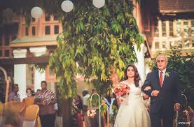 Sreenath Bhasi Marries Reethu Zachariah Here Are The Photos And Videos Of The Fairytale Wedding Ibtimes India Sreenath bhasi got married to reethu zachariah. ibtimes india