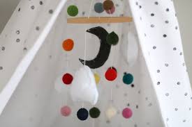 Du kannst online oder in einem einrichtungshaus in deiner nähe einkaufen. Diy Selbst Gemachtes Baby Mobile Eat Blog Love