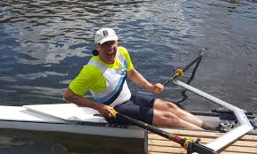 Janousek racing boats ltd ning britaniyada joylashgan ishlab chiqaruvchisi eshkak eshish qayiqlar / poyga chig'anoqlari tomonidan 1981 yilda tashkil etilgan bohumil yanushek. April 2019 Broxbourne Rowing Club