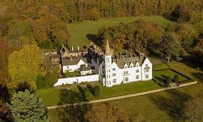 Earl of Durham sells up for £10m after family feud