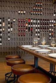 wine wall idees de restaurant idee deco bar cave a vin