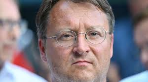 Peter Hahnes Artikel "Zur Lage der Nation". Sehr lesenswert. Dem ist nichts  hinzuzufügen, ausser mit Wortentgleisungen, die hier nichts verloren haben.  Hut ab, Herr Hahne! https://lnkd.in/eBs4fH6h