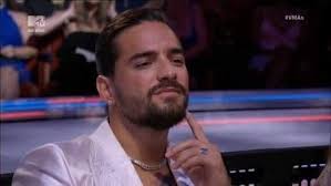 S O M E B O D Y E L S E.