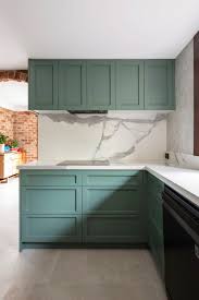 30 Backsplash For Green Cabinets