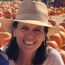 Elizabeth Bester's Instagram, Twitter & Facebook