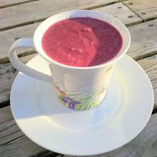 Smoothie Extra Veloute Sansgluten Banane Fruits Rouges Graines De Chia Noix De Cajou Extrait De Vanille Feuilles De Chou Smoothies Tableware Glassware